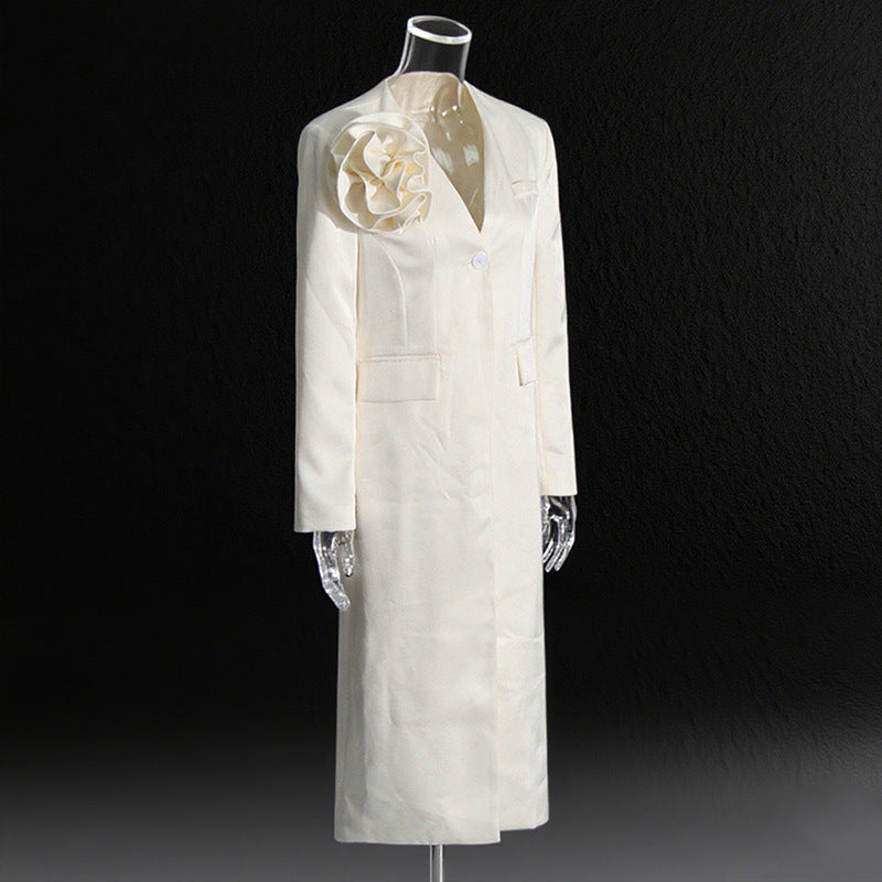 Three dimensional flower collage long sleeved solid color long jacket